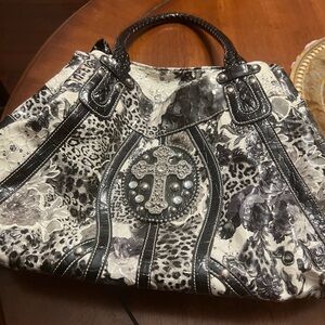 Stylish Black and White Women's Bag